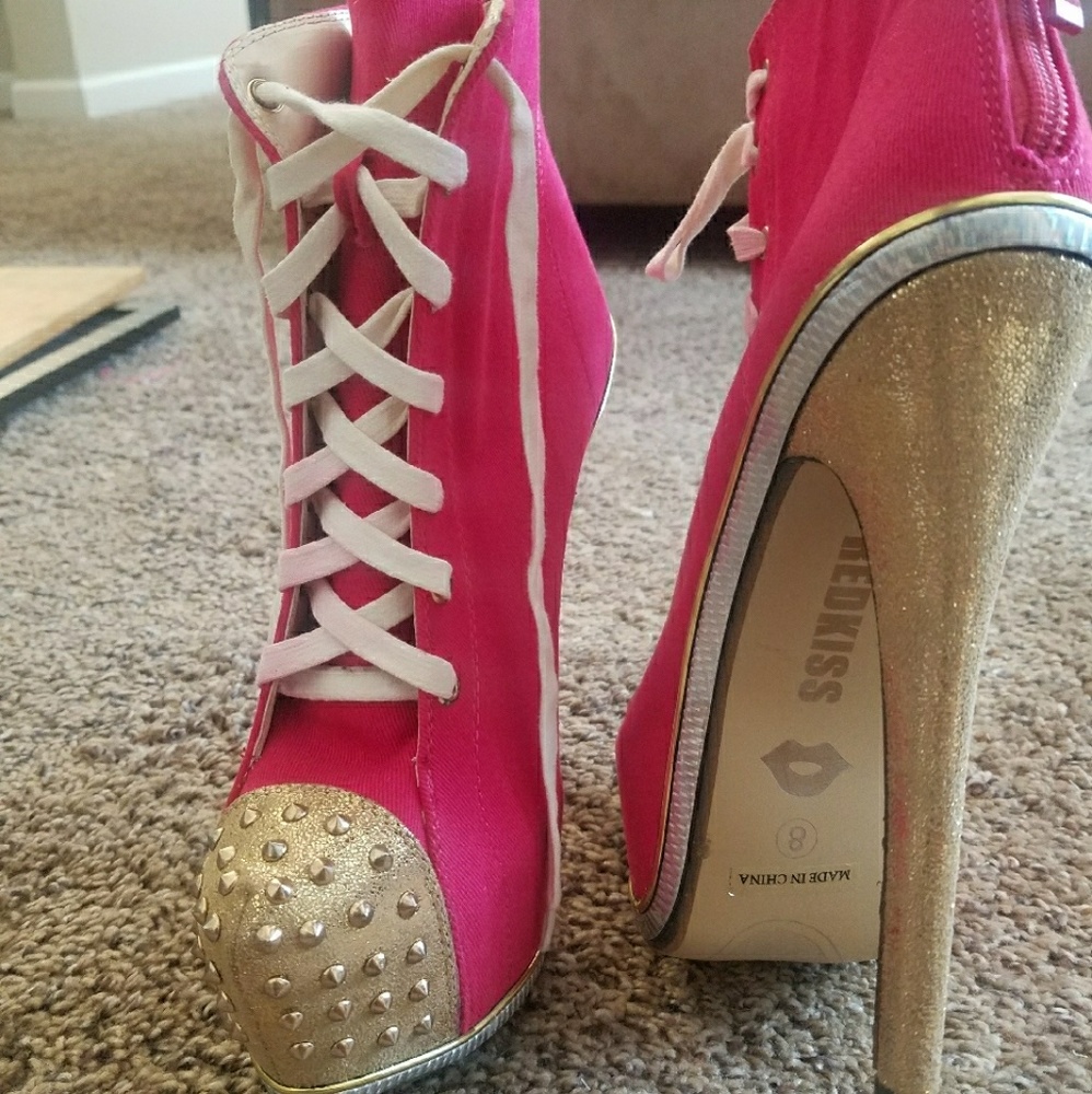 Sneaker heels